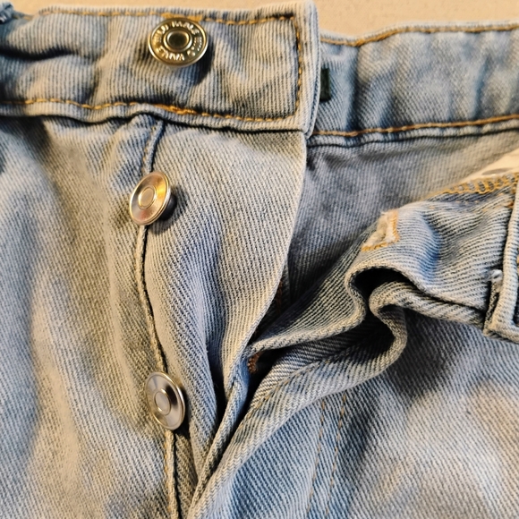 WILD FABLE Denim Jean CUTOFF SHORTS sz 2 - Picture 7 of 7
